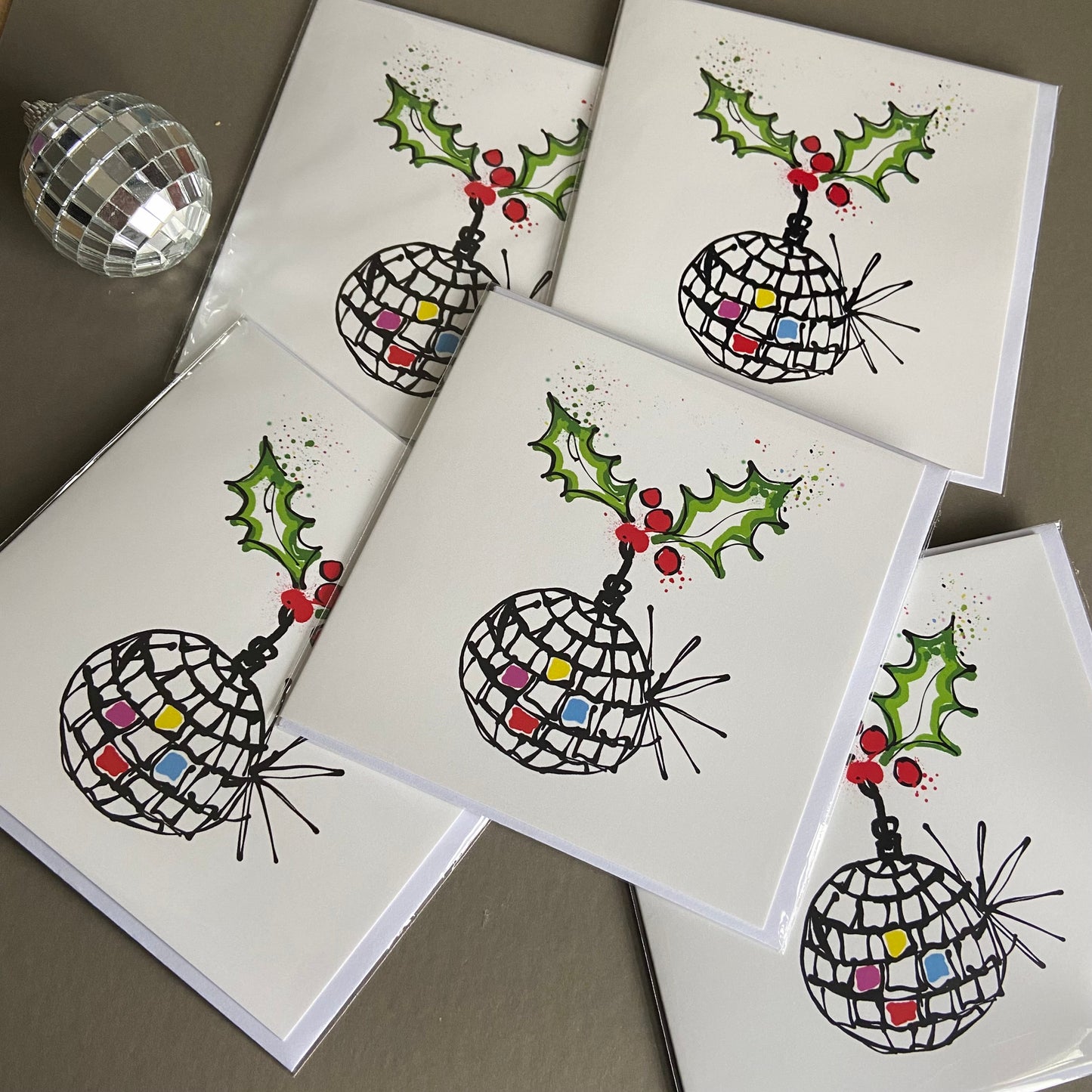 5 Christmas Jolly Holly Discoball